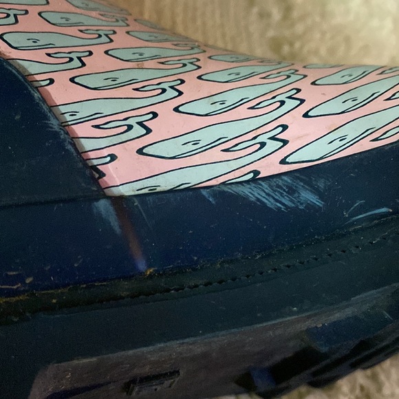 Vineyard Vines Rain Boots - Picture 15 of 15